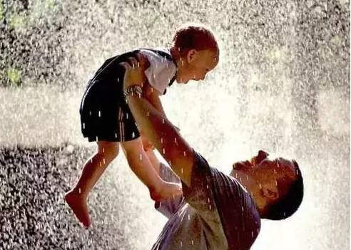 父親節(jié)，讓安全和關心陪伴全程!